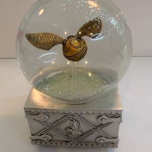 Pottery Barn Teen Harry Potter Golden Snitch Musical Snow Globe 2020 Hogwarts